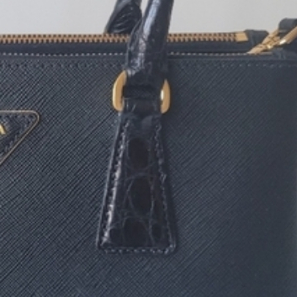 PRADA Crocodile Galleria Saffiano Leather Black Bag - Picture 7 of 17